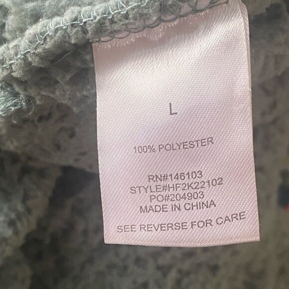 Hippie Rose 1/2 Zip Sherpa Cropped Sweatshirt. Size Large. - Picture 8 of 8